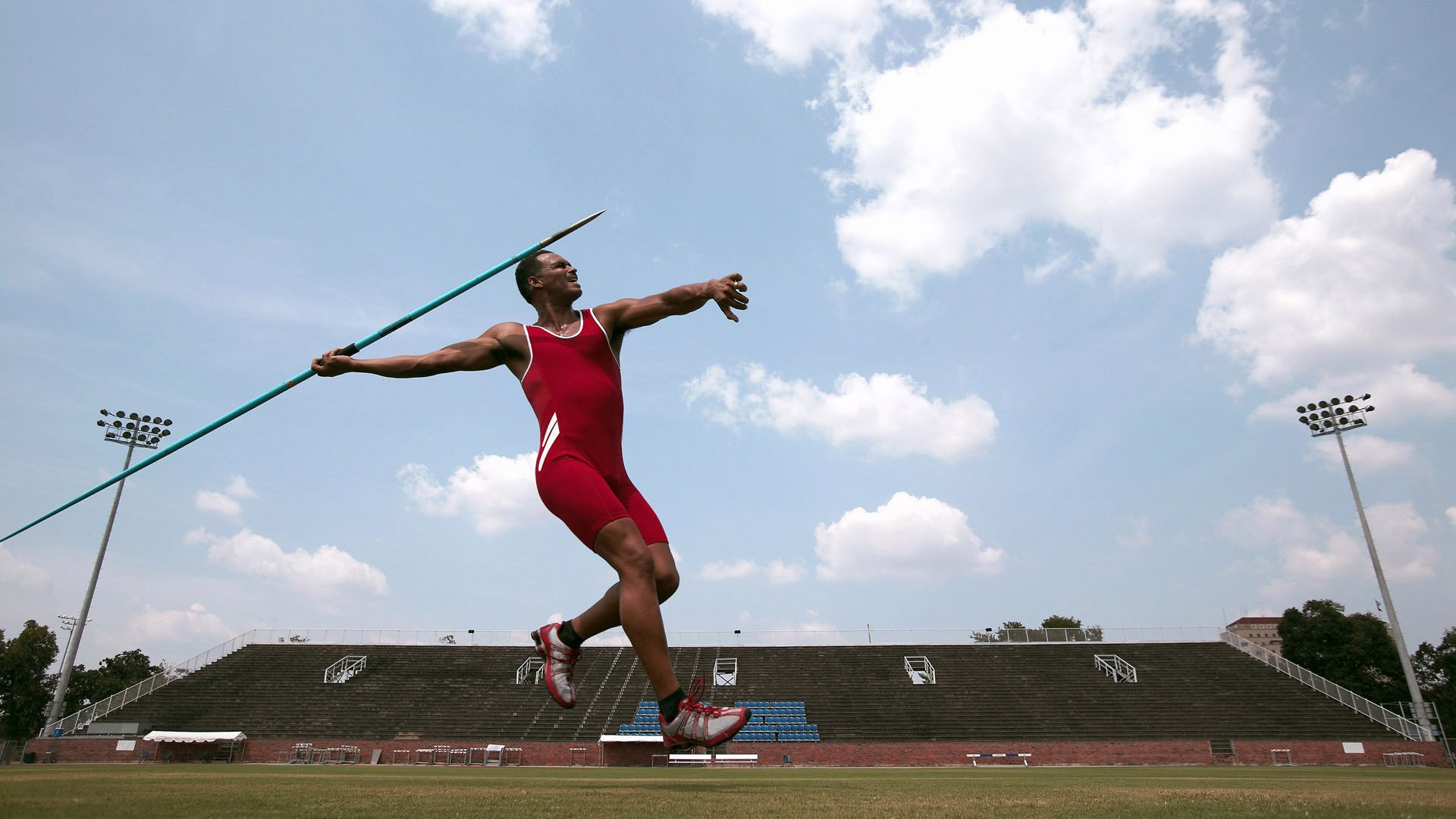 日本队教练组注重细节调整,曾经执教日本联赛的教练